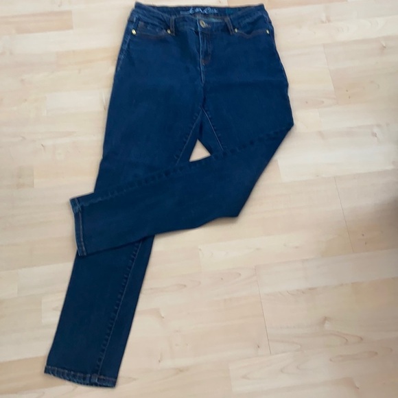 INC Jeans 8 Petite - Picture 1 of 9